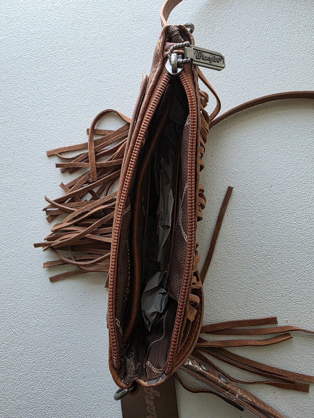 NWT Wrangler Western Tooled Leather Fringe Crossbody Bag Festival Boho Cowgirl - Picture 7 of 11